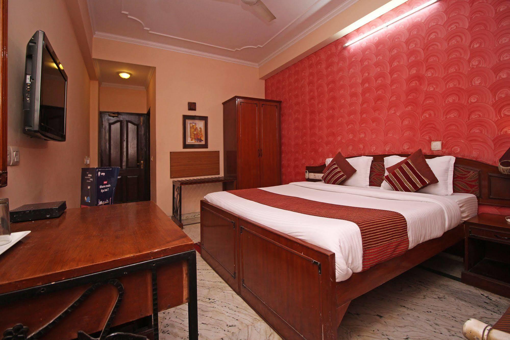 Hotel Indraprastha New Delhi Exterior photo